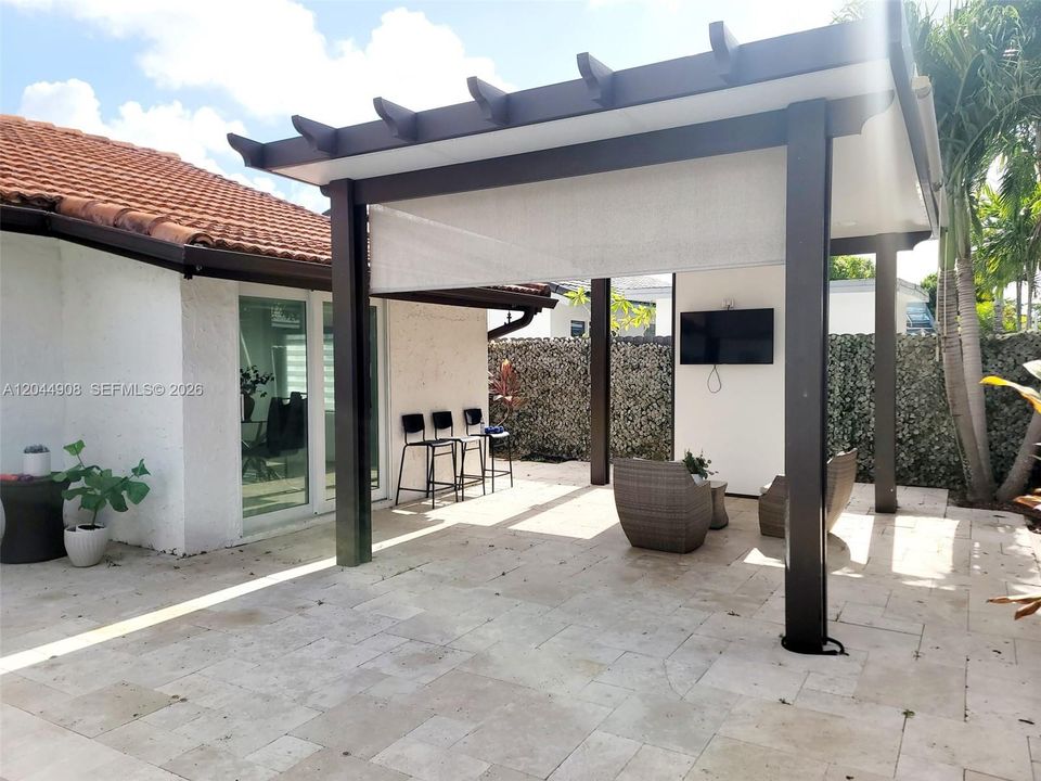 For Sale: $885,000 (4 beds, 2 baths, 2293 Square Feet)