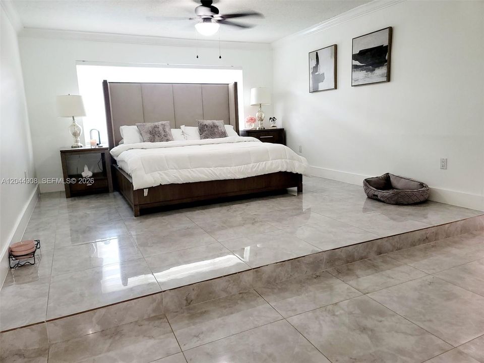 For Sale: $885,000 (4 beds, 2 baths, 2293 Square Feet)