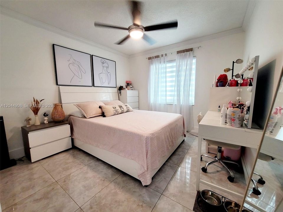 For Sale: $885,000 (4 beds, 2 baths, 2293 Square Feet)
