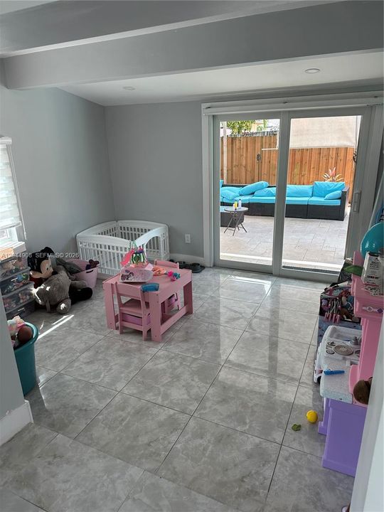 For Sale: $885,000 (4 beds, 2 baths, 2293 Square Feet)