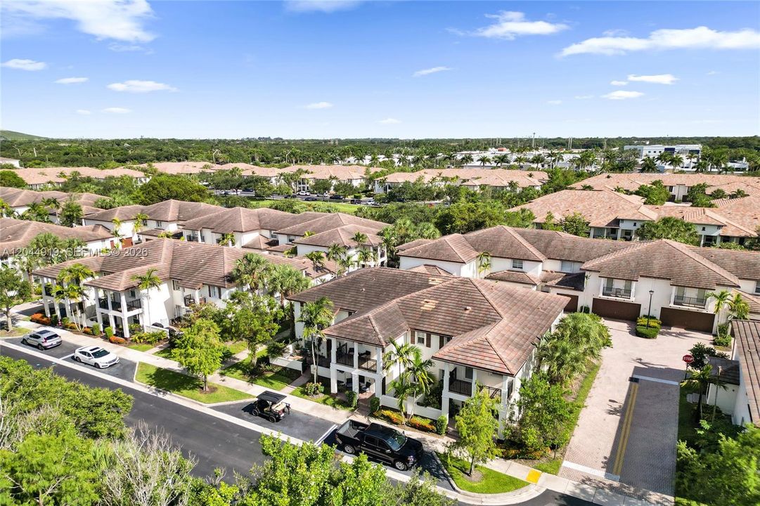 На продажу: $428,800 (3 спален, 2 ванн, 1434 Квадратных фут)
