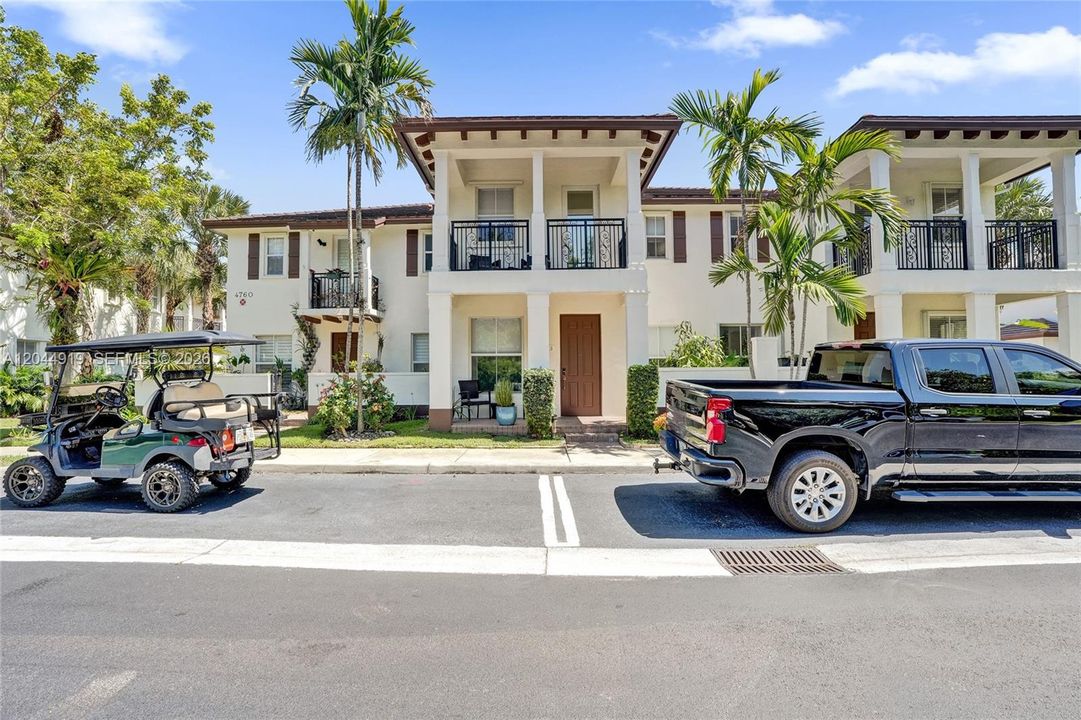 На продажу: $428,800 (3 спален, 2 ванн, 1434 Квадратных фут)