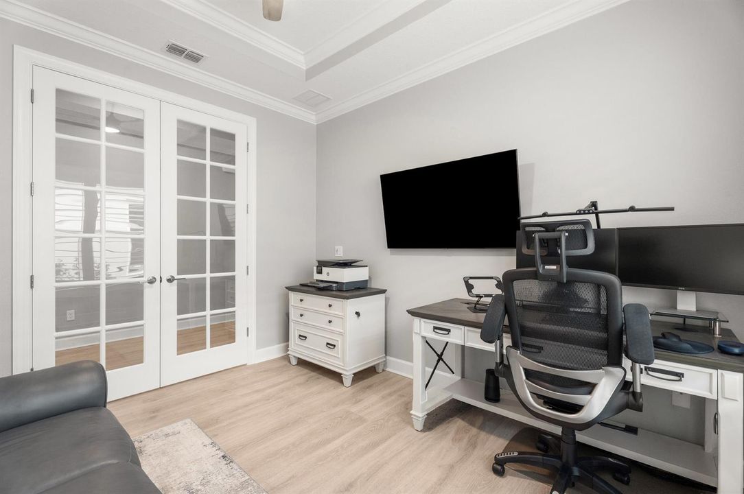 Office-Flex Room