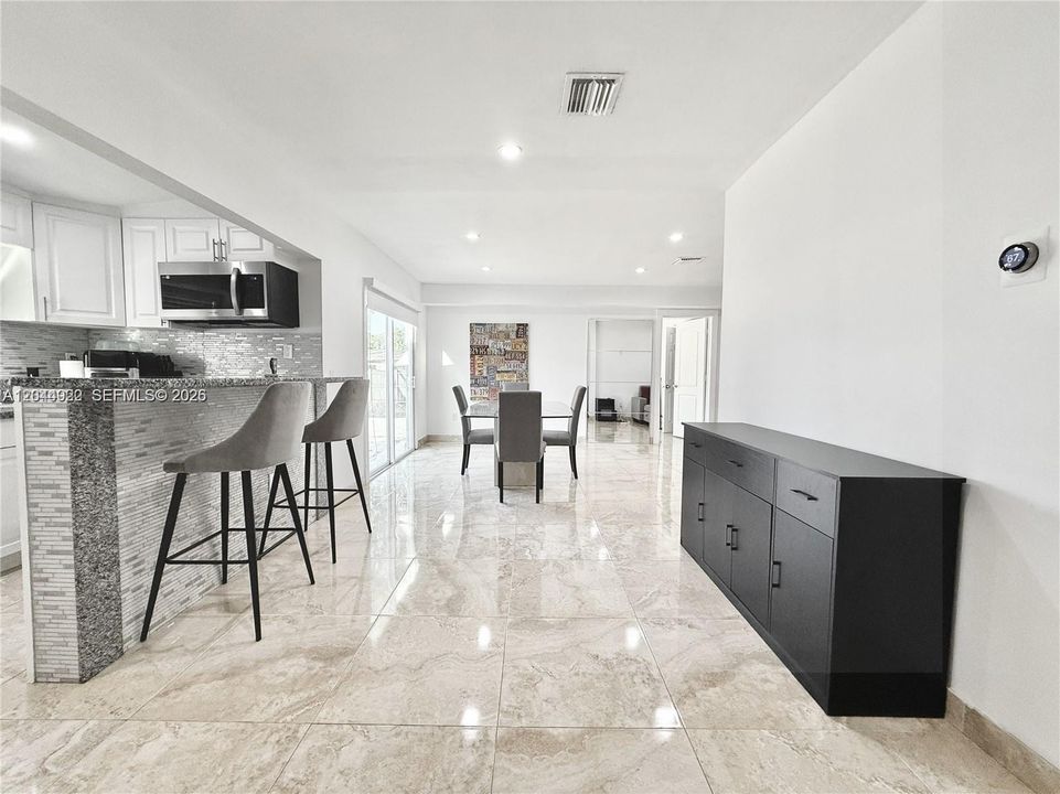 For Sale: $1,250,000 (4 beds, 5 baths, 1442 Square Feet)