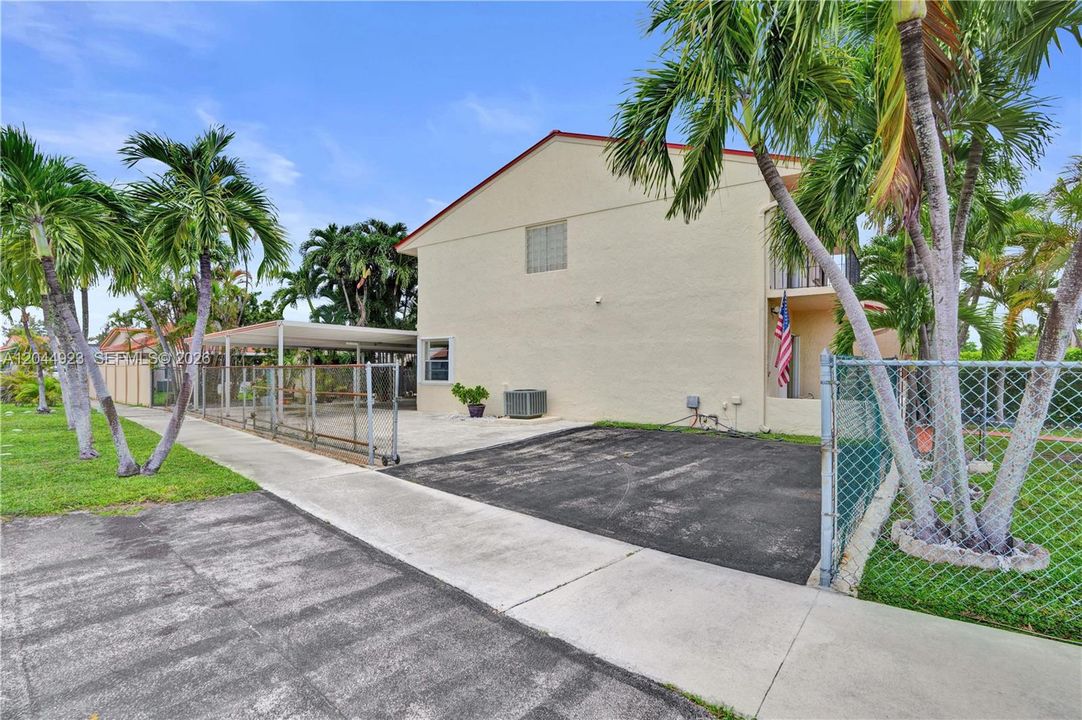 For Sale: $499,000 (3 beds, 2 baths, 1796 Square Feet)