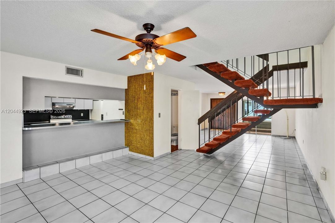 For Sale: $499,000 (3 beds, 2 baths, 1796 Square Feet)