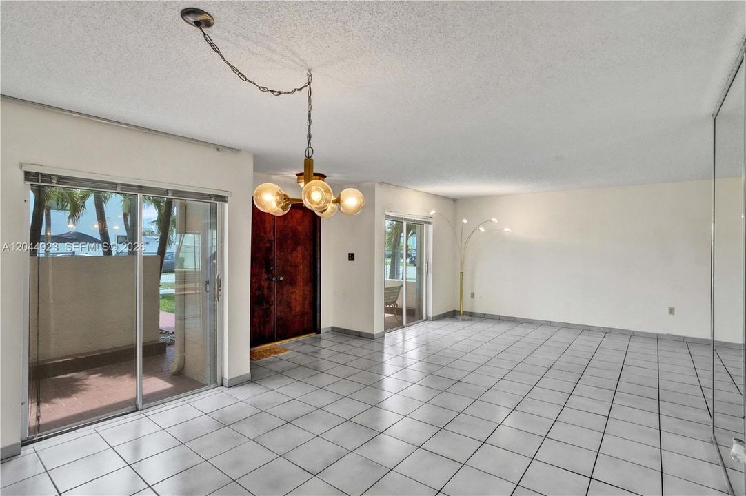 For Sale: $499,000 (3 beds, 2 baths, 1796 Square Feet)