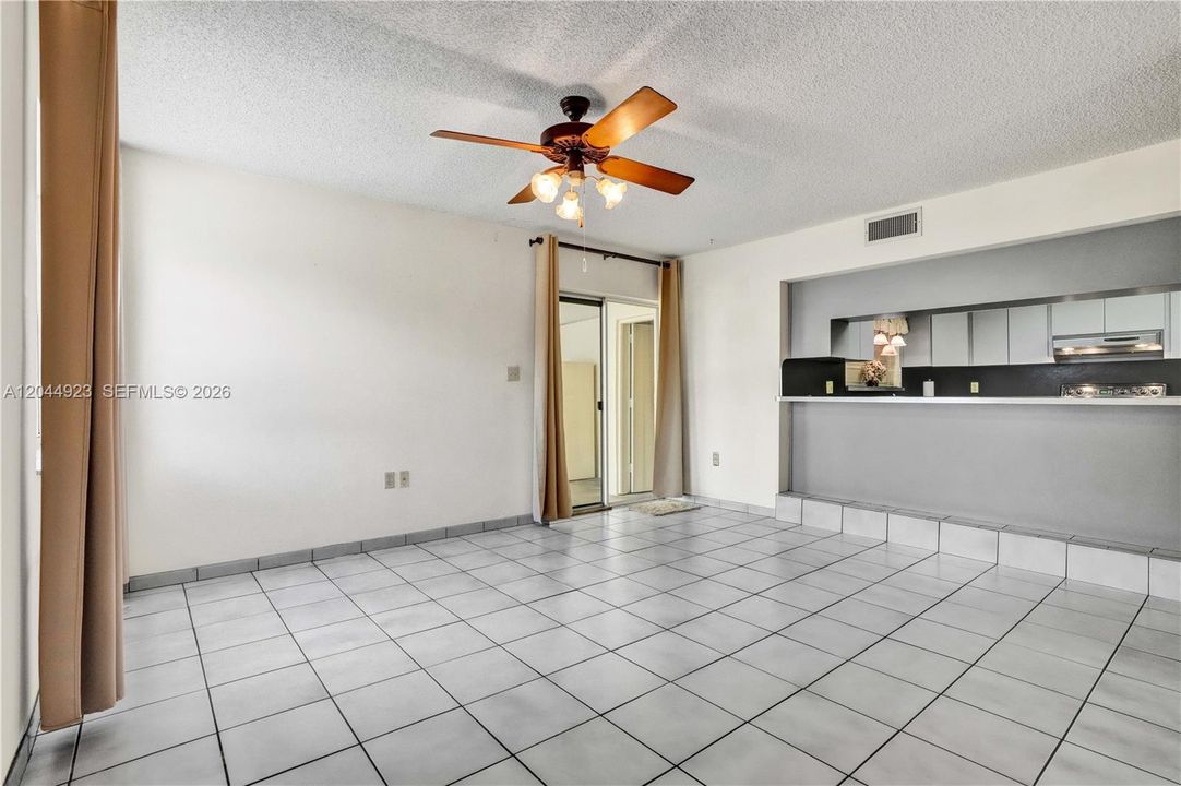 For Sale: $499,000 (3 beds, 2 baths, 1796 Square Feet)