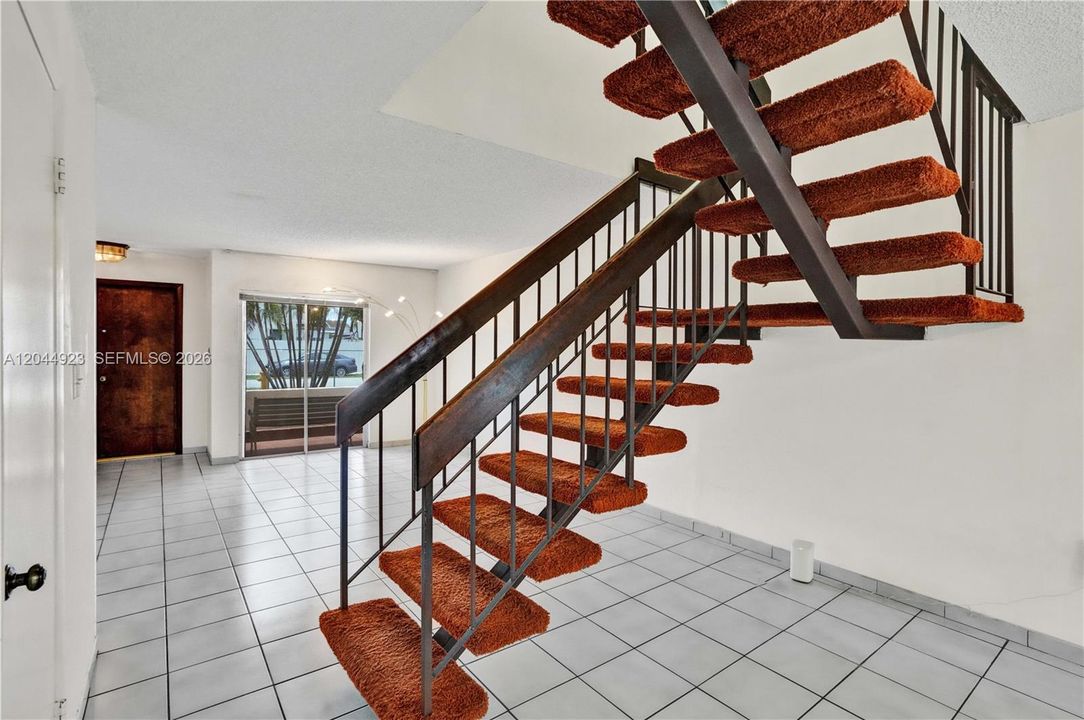 For Sale: $499,000 (3 beds, 2 baths, 1796 Square Feet)