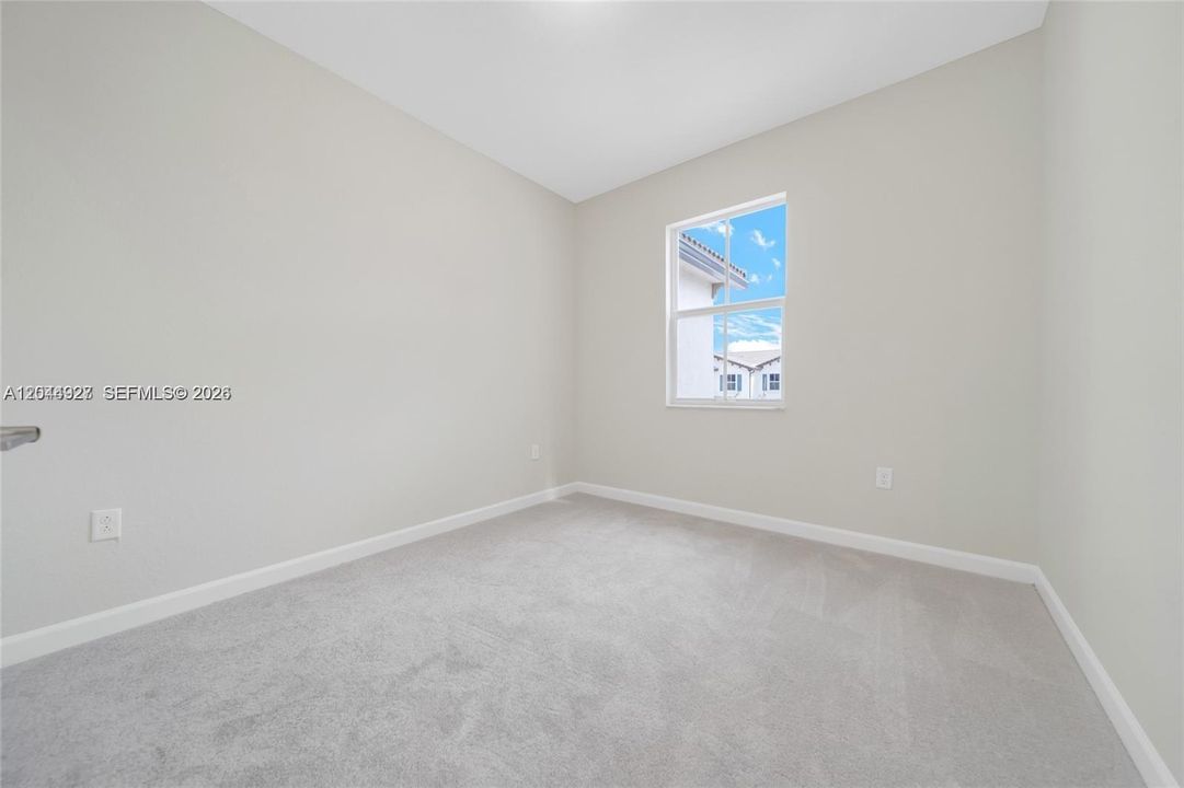 For Sale: $489,000 (3 beds, 2 baths, 1695 Square Feet)