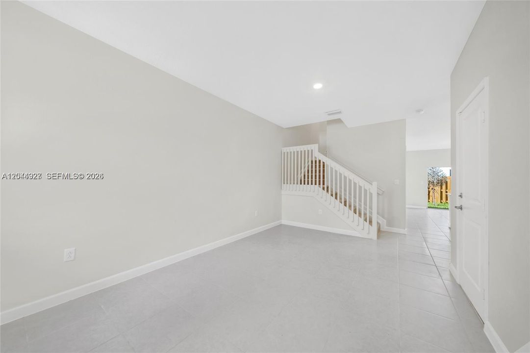 For Sale: $489,000 (3 beds, 2 baths, 1695 Square Feet)