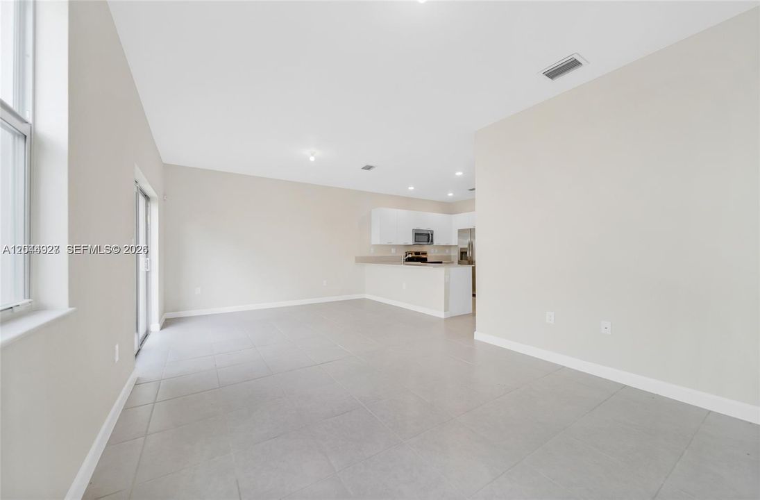 For Sale: $489,000 (3 beds, 2 baths, 1695 Square Feet)