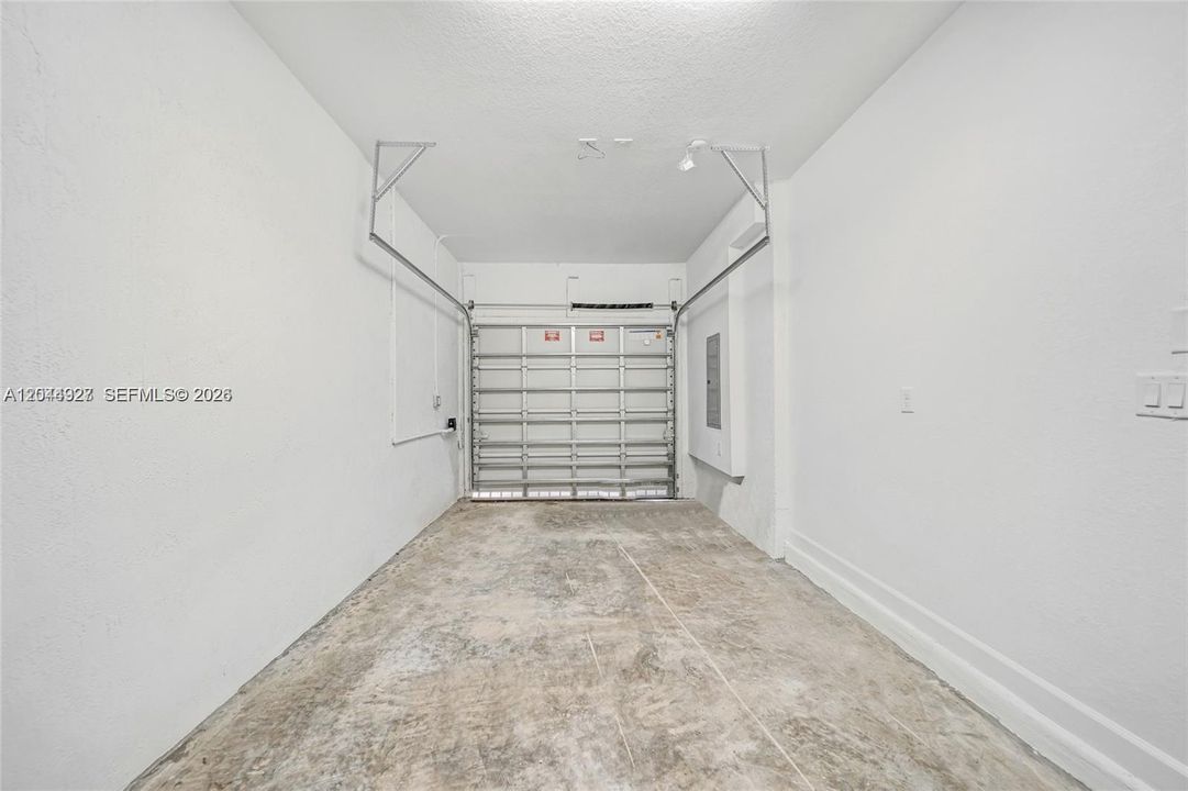 For Sale: $489,000 (3 beds, 2 baths, 1695 Square Feet)