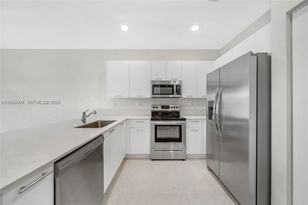 For Sale: $489,000 (3 beds, 2 baths, 1695 Square Feet)