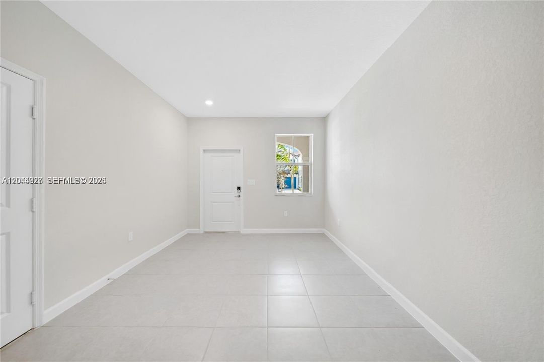 For Sale: $489,000 (3 beds, 2 baths, 1695 Square Feet)