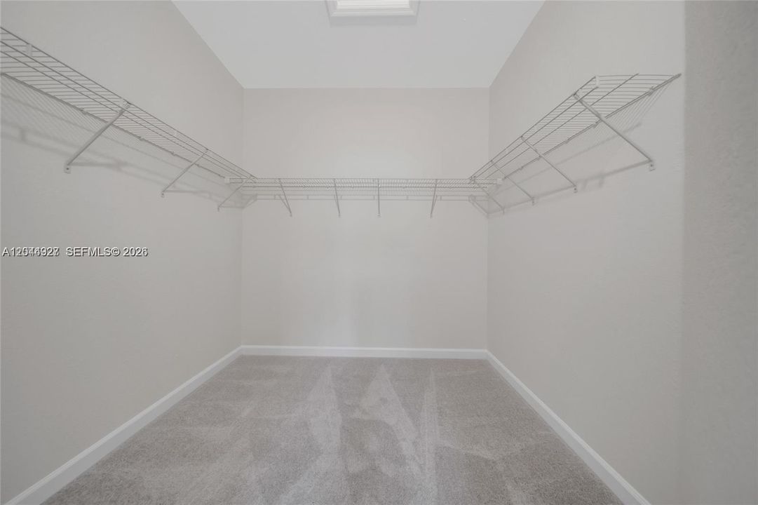 For Sale: $489,000 (3 beds, 2 baths, 1695 Square Feet)