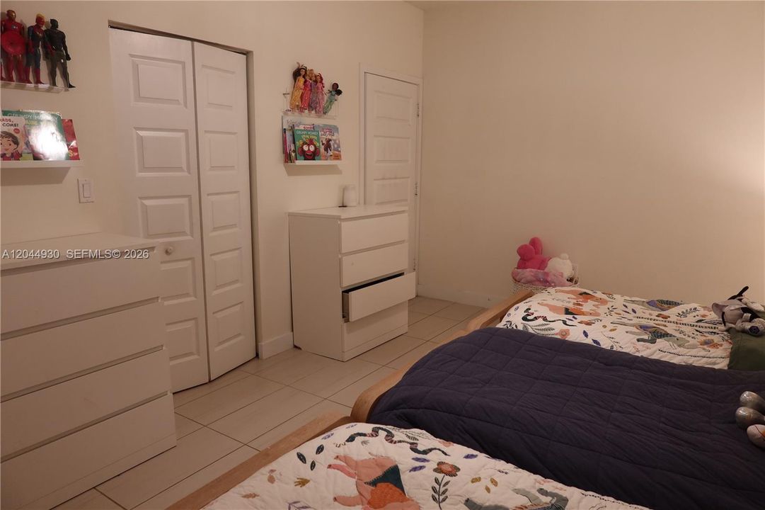 В аренду: $3,000 (2 спален, 2 ванн, 1398 Квадратных фут)