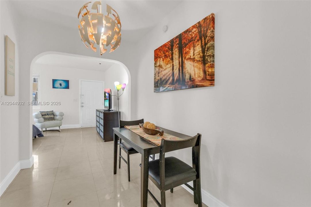 For Rent: $1,500 (0 beds, 1 baths, 416 Square Feet)