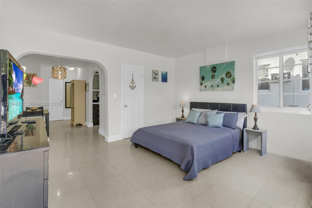 For Rent: $1,500 (0 beds, 1 baths, 416 Square Feet)
