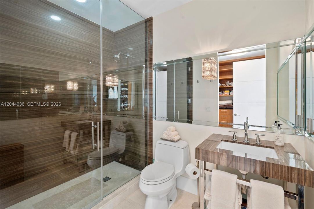 2nd bathroom
