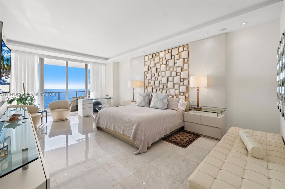 En Renta: $45,000 (3 camas, 3 baños, 3128 Pies cuadrados)