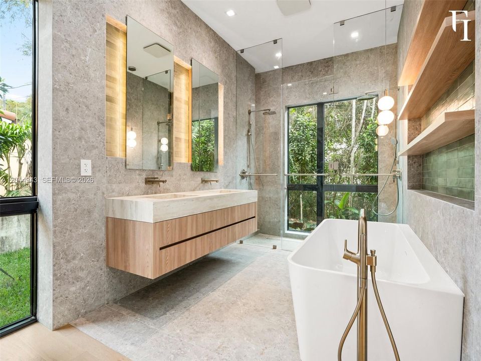 For Sale: $4,000,000 (4 beds, 4 baths, 2900 Square Feet)