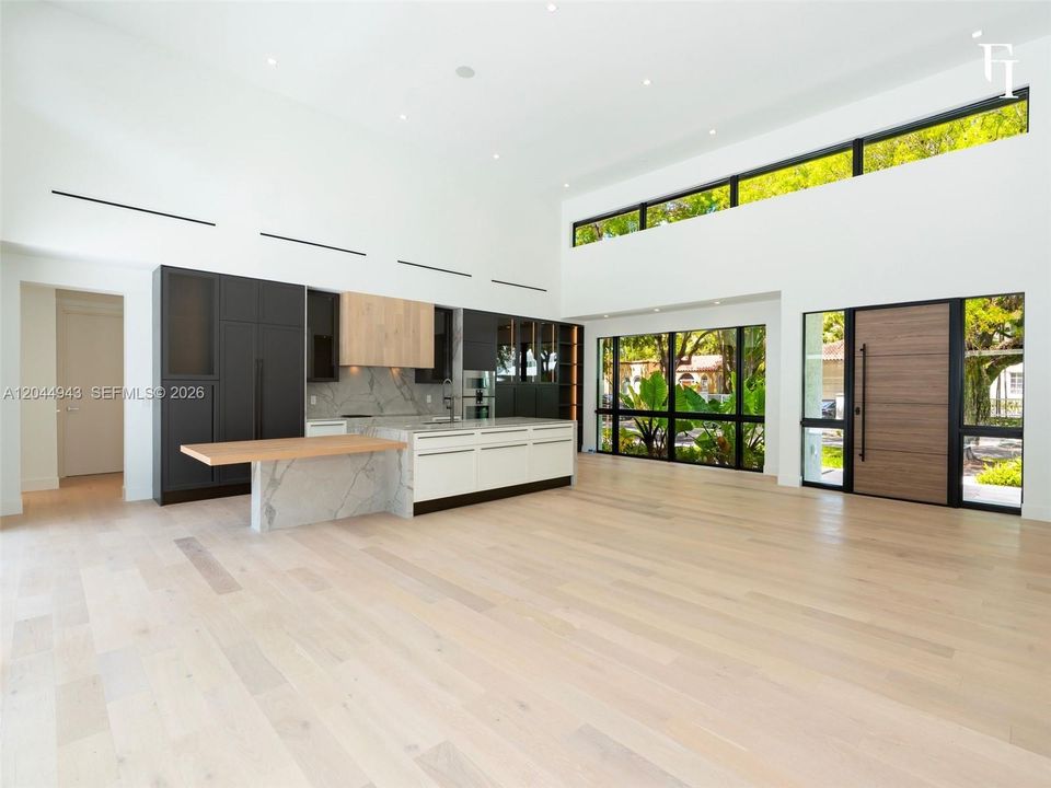 For Sale: $4,000,000 (4 beds, 4 baths, 2900 Square Feet)