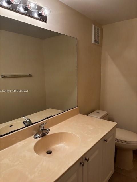В аренду: $1,700 (1 спален, 1 ванн, 764 Квадратных фут)