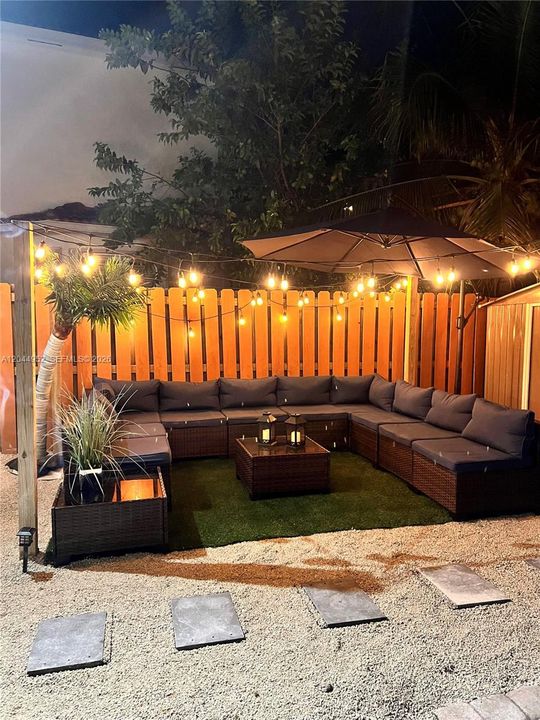 For Sale: $880,000 (4 beds, 3 baths, 2326 Square Feet)