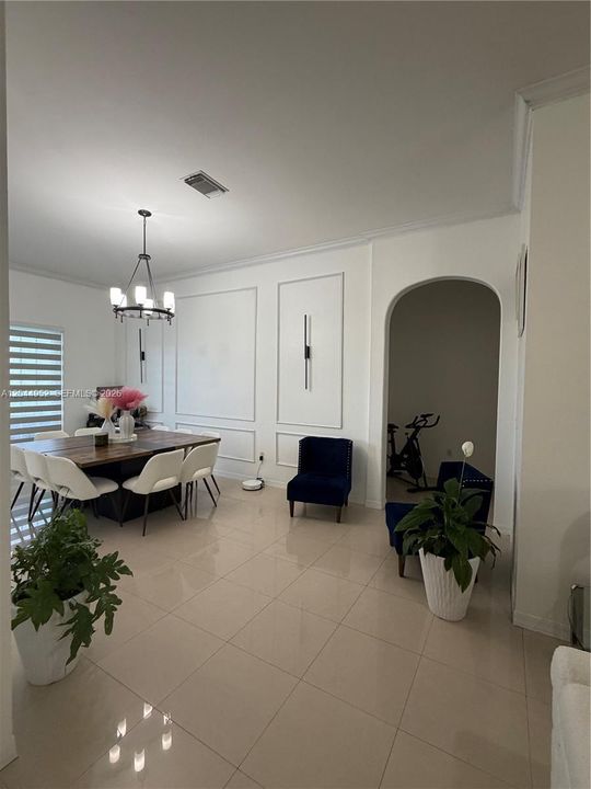 For Sale: $880,000 (4 beds, 3 baths, 2326 Square Feet)