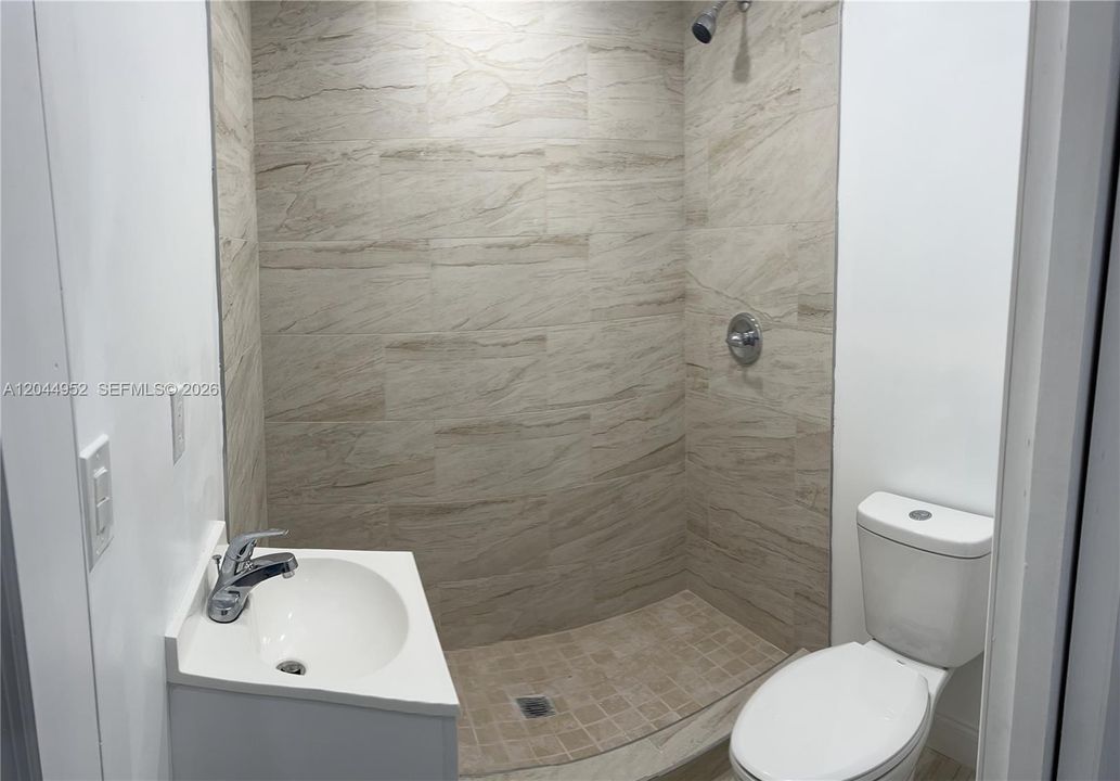 For Sale: $880,000 (4 beds, 3 baths, 2326 Square Feet)