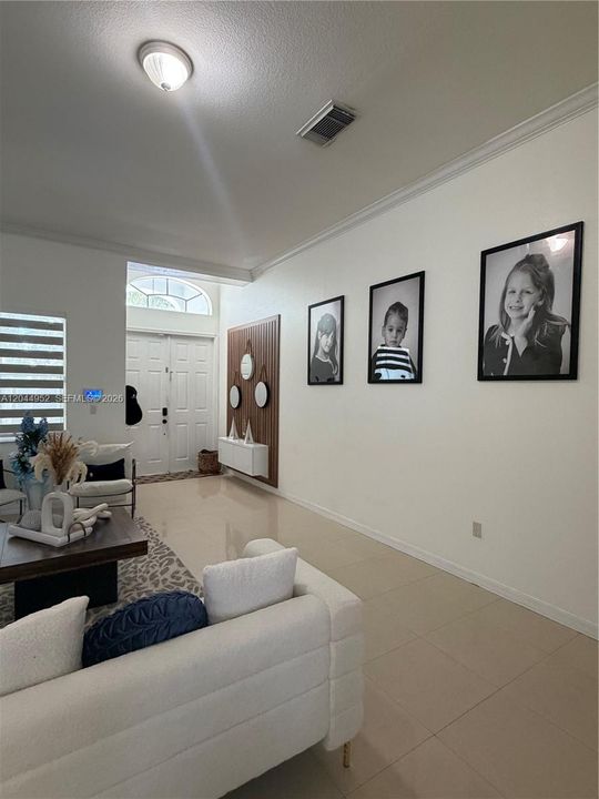 For Sale: $880,000 (4 beds, 3 baths, 2326 Square Feet)