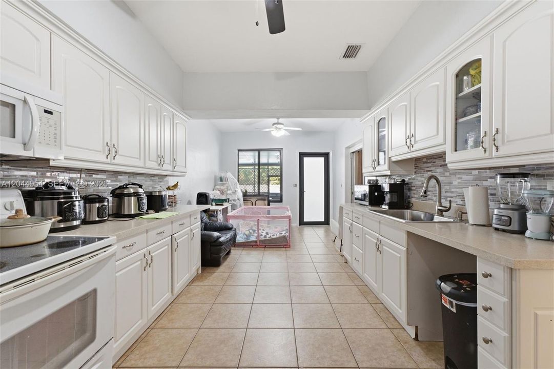 For Sale: $837,000 (0 beds, 0 baths, 2247 Square Feet)