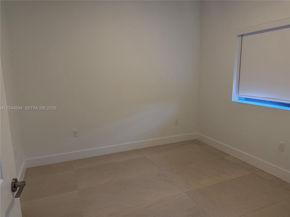 В аренду: $2,400 (2 спален, 2 ванн, 992 Квадратных фут)