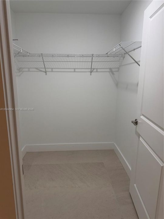 В аренду: $2,400 (2 спален, 2 ванн, 992 Квадратных фут)