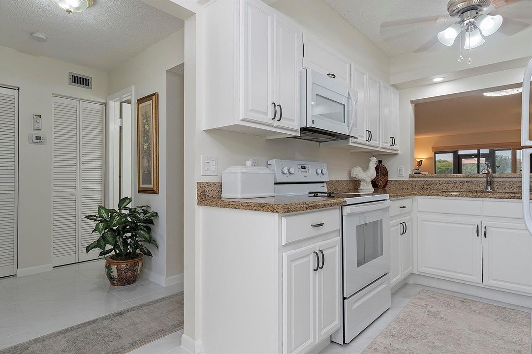 7844 Willow Springs - - 021