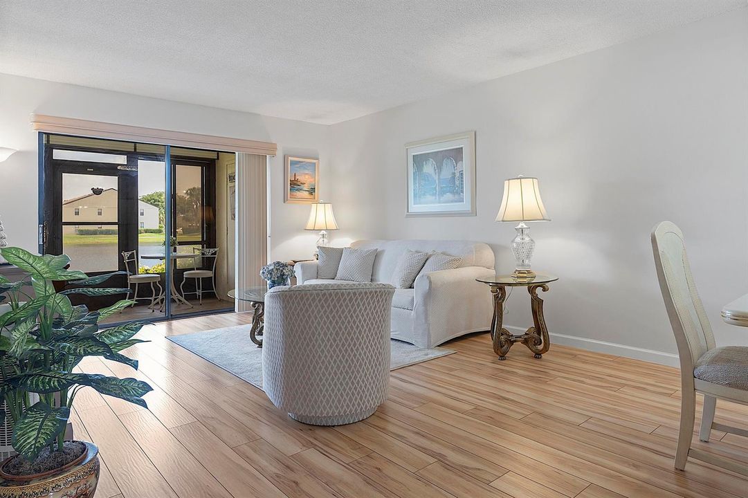 7844 Willow Springs - - 037