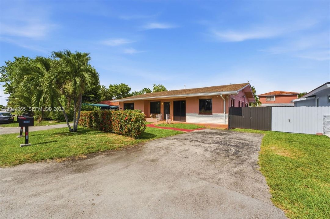 For Sale: $837,000 (4 beds, 2 baths, 2247 Square Feet)