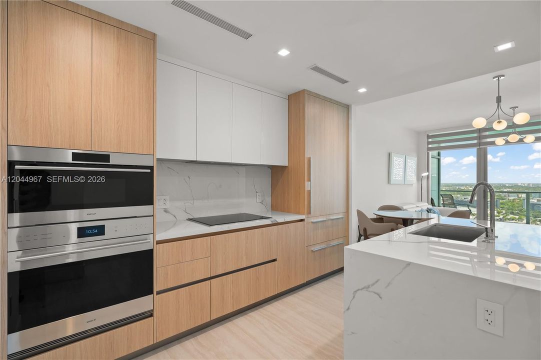 For Rent: $6,000 (1 beds, 1 baths, 0 Square Feet)