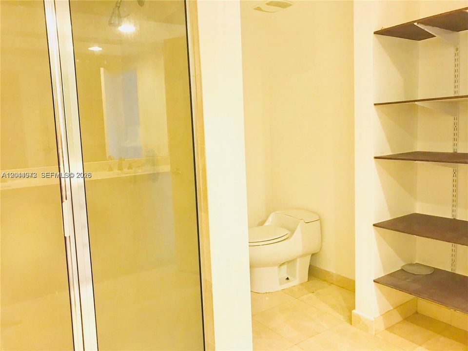 В аренду: $3,600 (3 спален, 3 ванн, 1801 Квадратных фут)