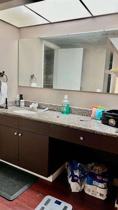 В аренду: $2,550 (2 спален, 2 ванн, 1230 Квадратных фут)