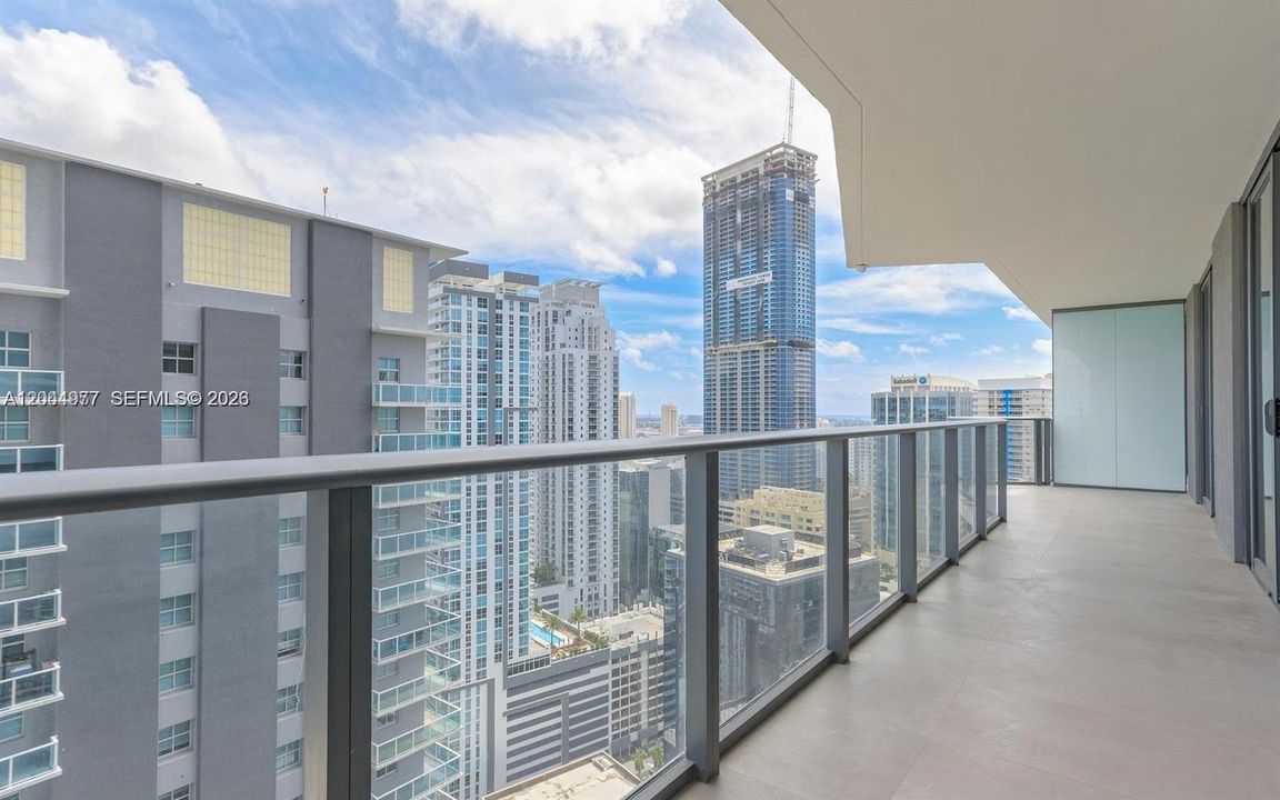 В аренду: $4,850 (2 спален, 2 ванн, 868 Квадратных фут)