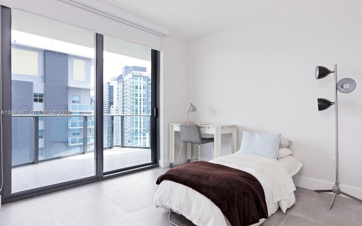 В аренду: $4,850 (2 спален, 2 ванн, 868 Квадратных фут)