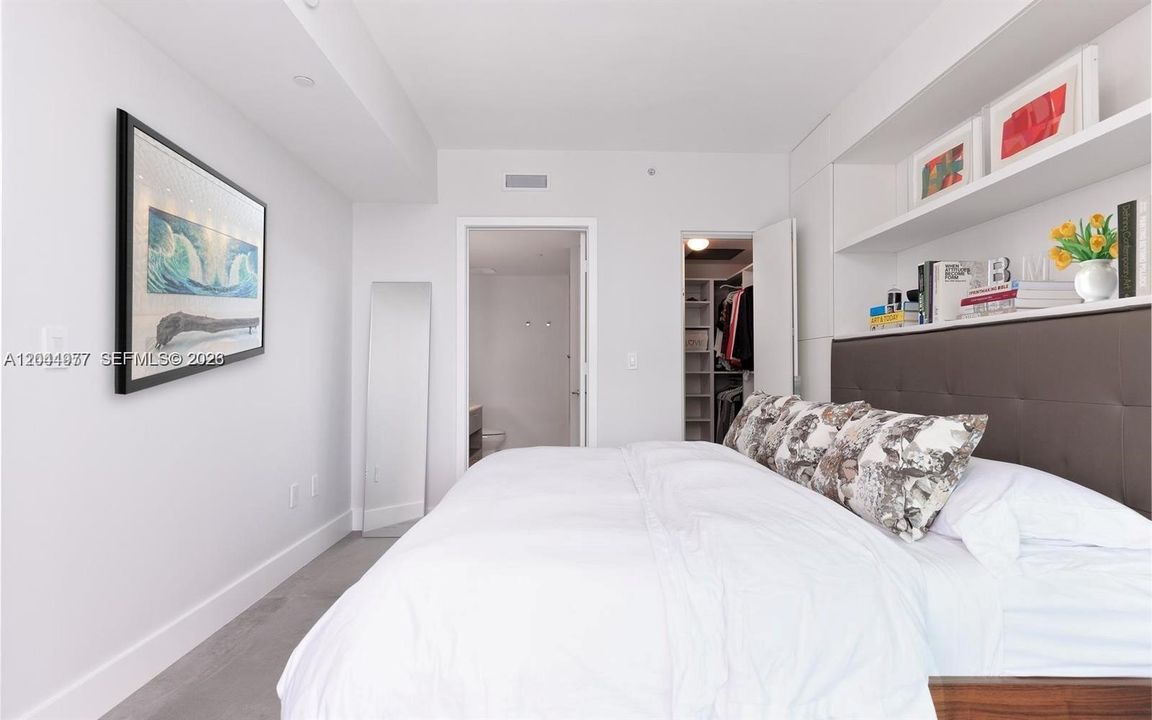 В аренду: $4,850 (2 спален, 2 ванн, 868 Квадратных фут)