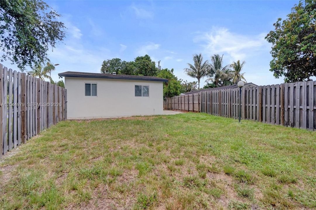 На продажу: $649,999 (4 спален, 2 ванн, 1770 Квадратных фут)