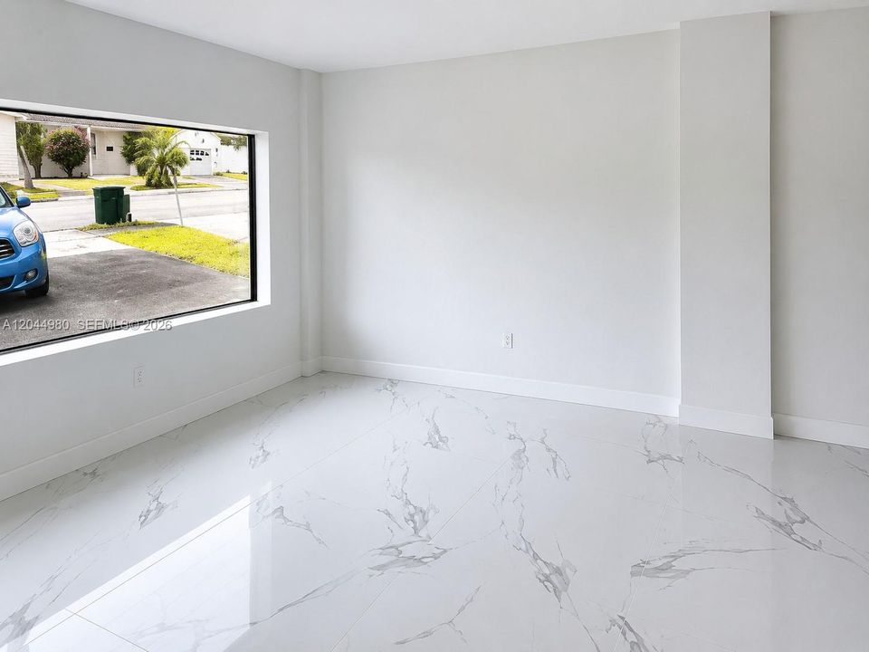 For Rent: $2,500 (3 beds, 1 baths, 1100 Square Feet)