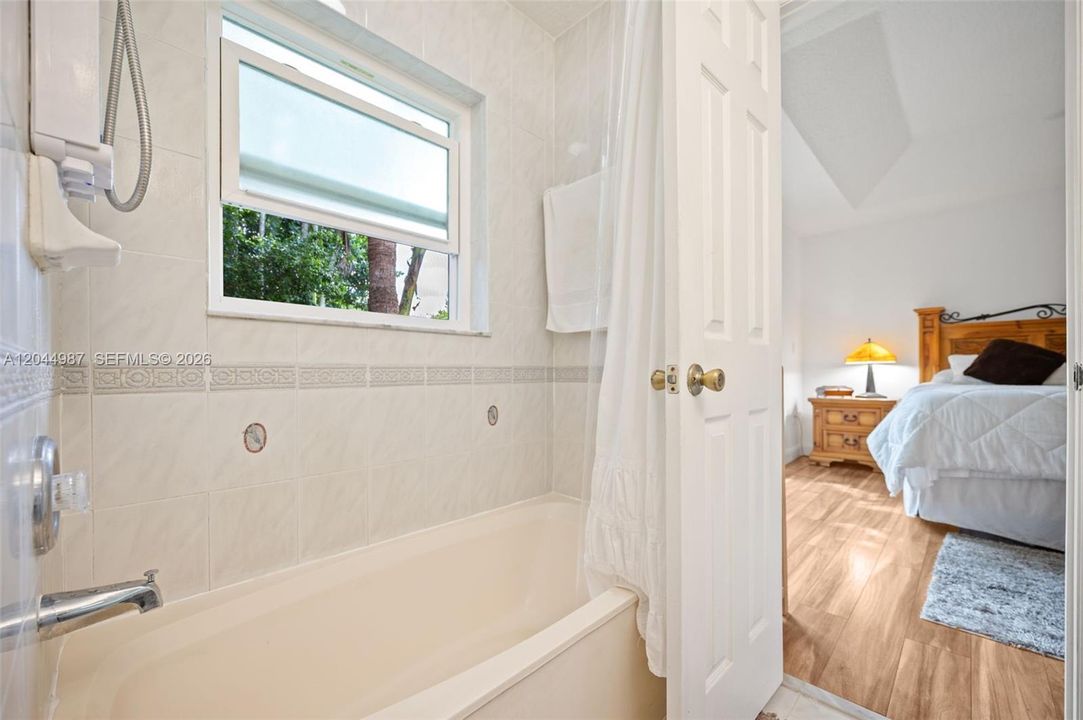 For Sale: $655,000 (3 beds, 2 baths, 1593 Square Feet)