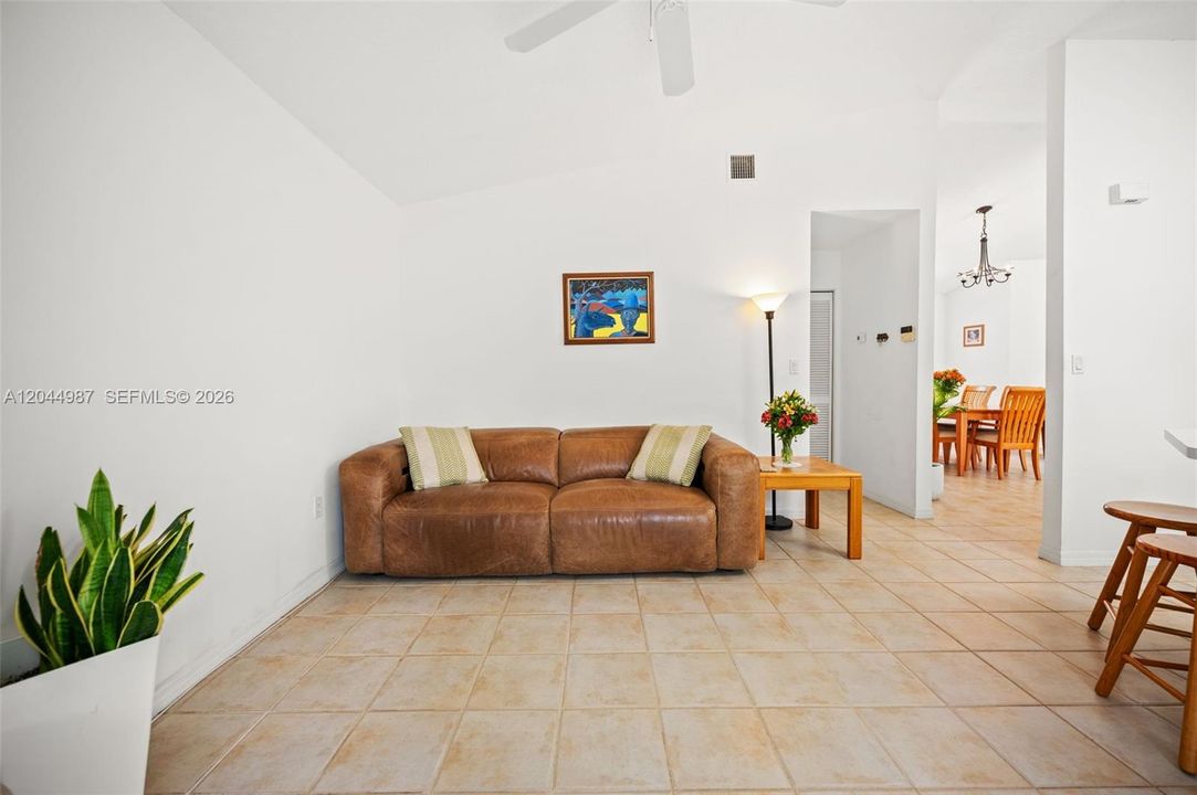 For Sale: $655,000 (3 beds, 2 baths, 1593 Square Feet)