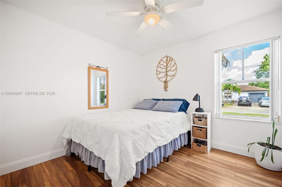 For Sale: $655,000 (3 beds, 2 baths, 1593 Square Feet)