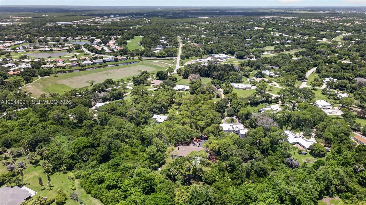 En Venta: $1,200,000 (5 camas, 5 baños, 3601 Pies cuadrados)